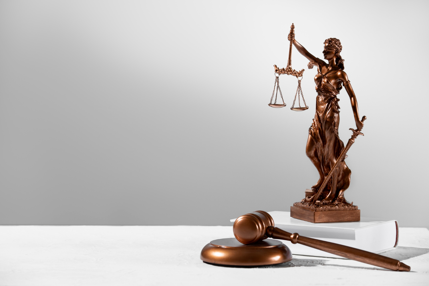 Balanza de la justicia &mdash; RPA Fiscalistas
